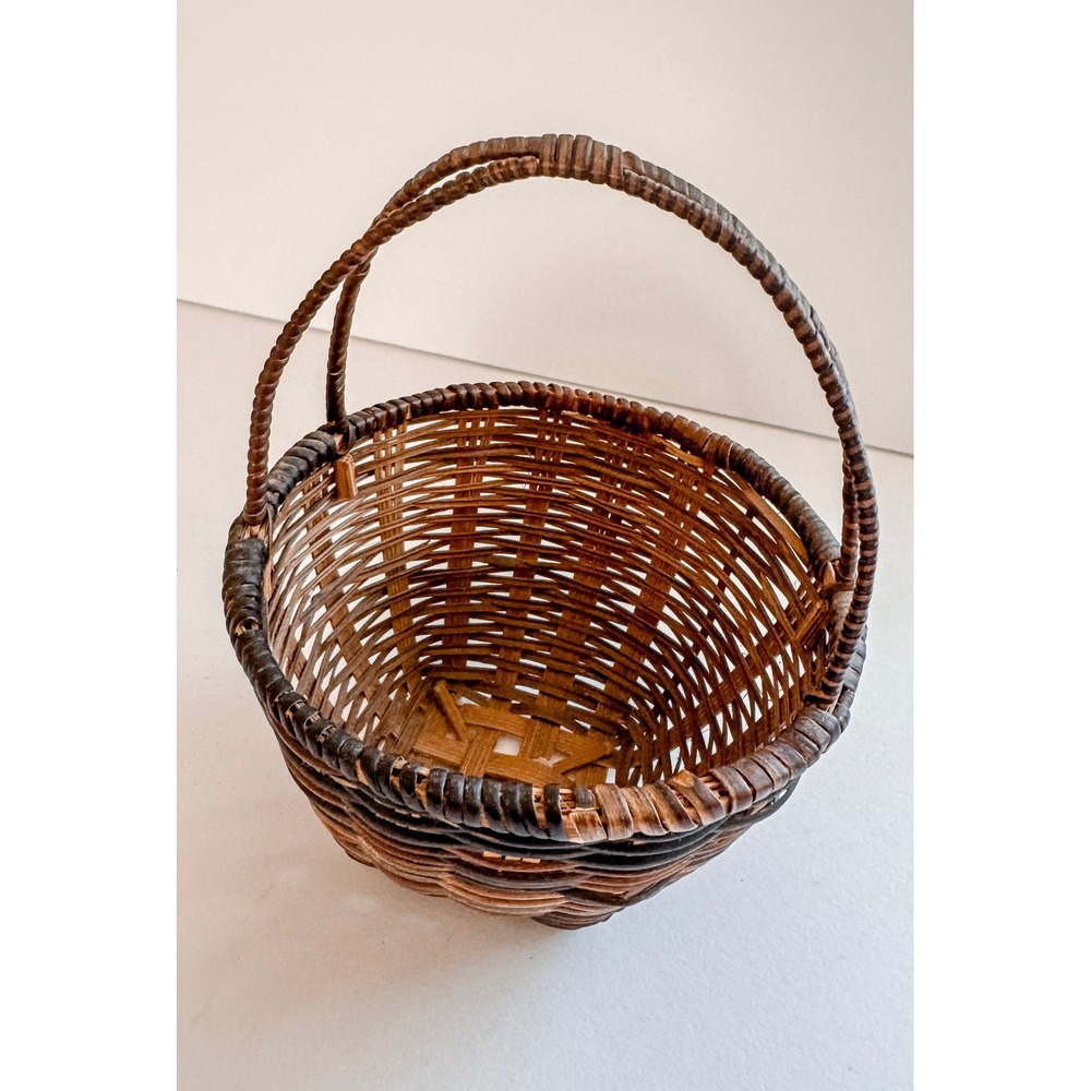 Vintage Mini Wicker Basket Handwoven Round Rustic Primitive Gathering Basket - Picture 5 of 7